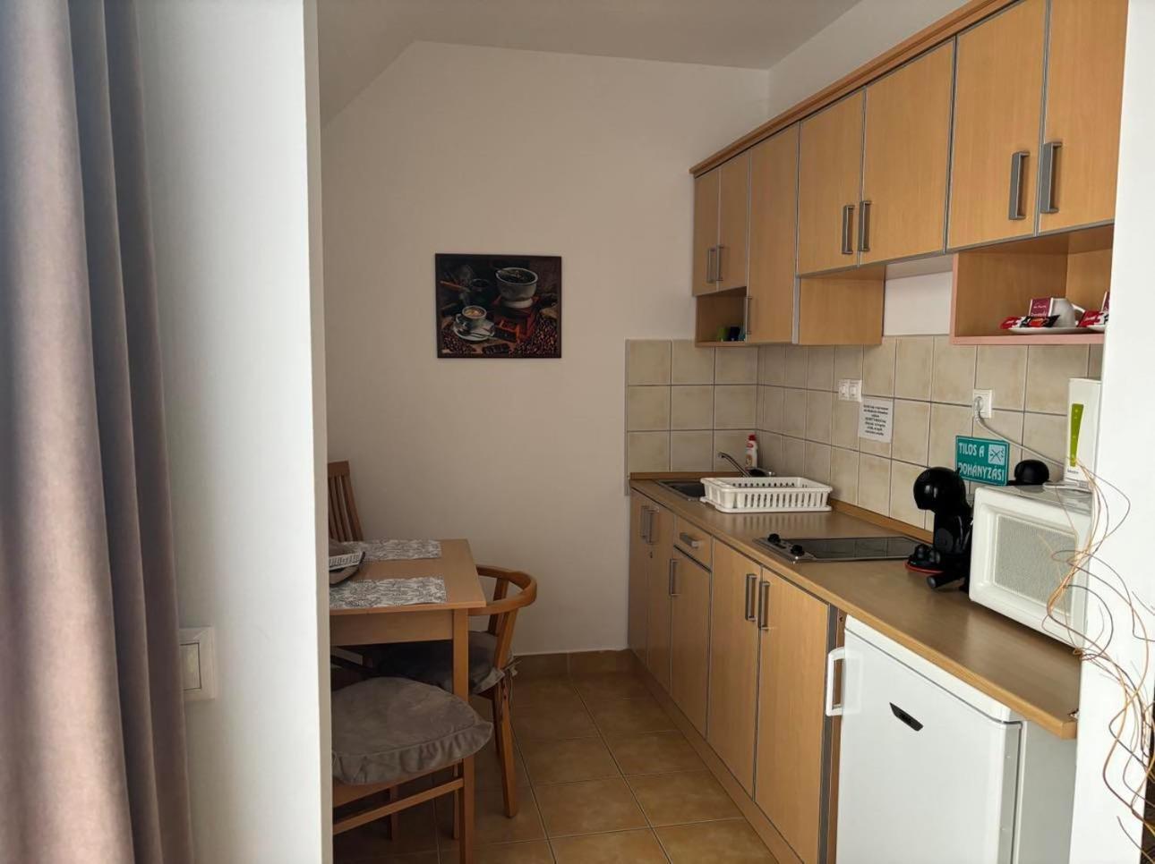 Tip Top Wellness Apartman Zalakaros Ngoại thất bức ảnh