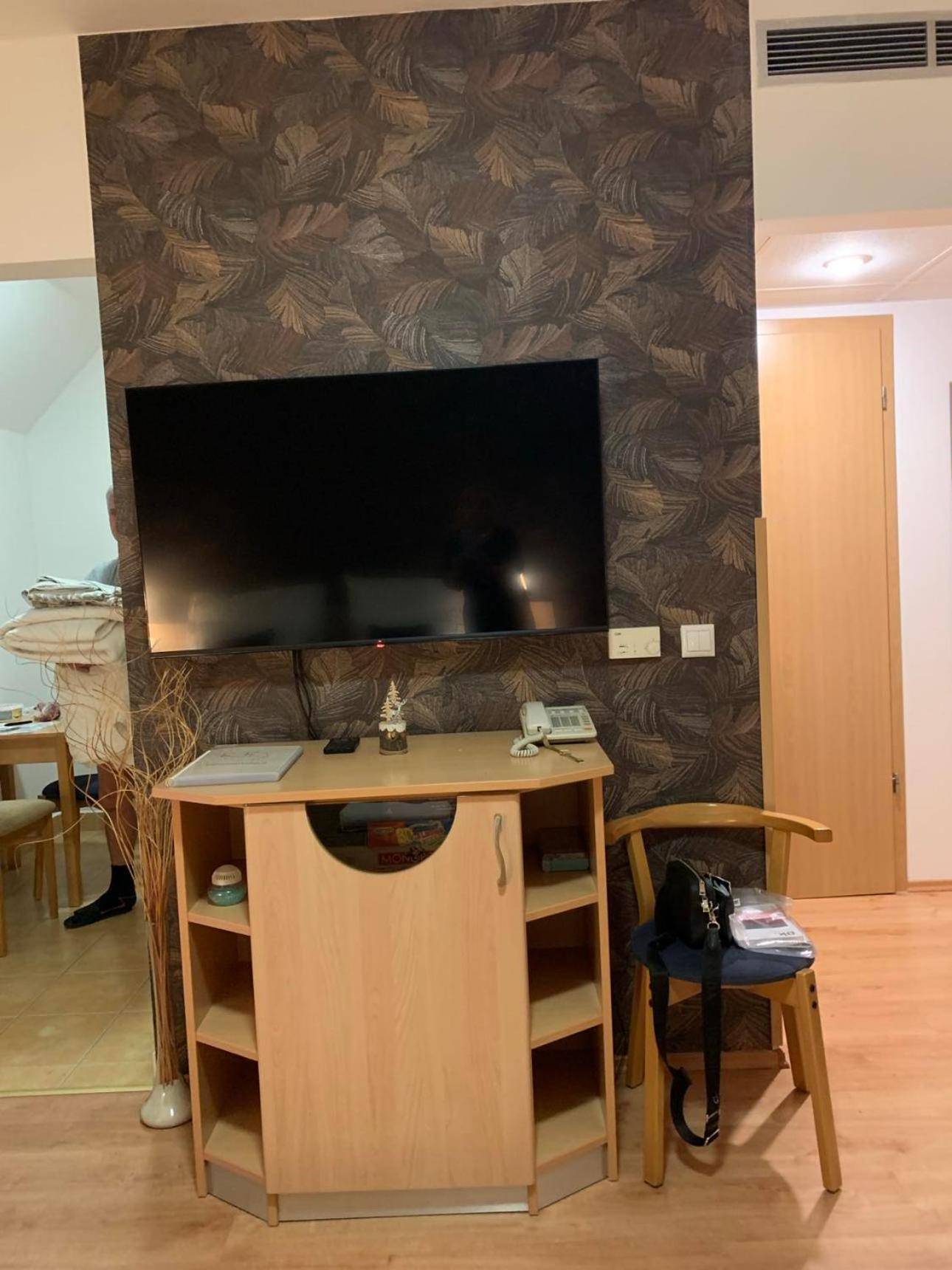 Tip Top Wellness Apartman Zalakaros Ngoại thất bức ảnh